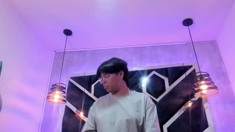 Emma 3 online show from 5, 2, 2025