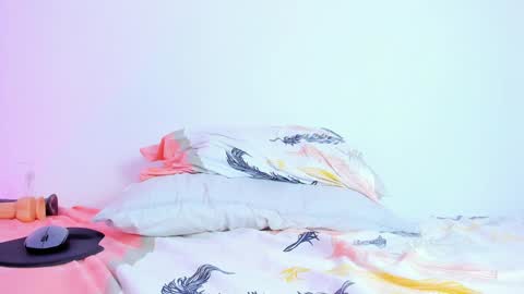 Snapshot of emmarogers_ chatting on 29, 1, 2025 Emma Rogers online show from 29, 1, 2025