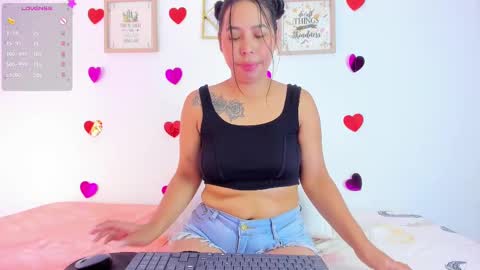 Snapshot of emmarogers_ chatting on 20, 2, 2025 Emma Rogers online show from 20, 2, 2025