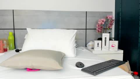  Emma  online show from 2, 3, 2025