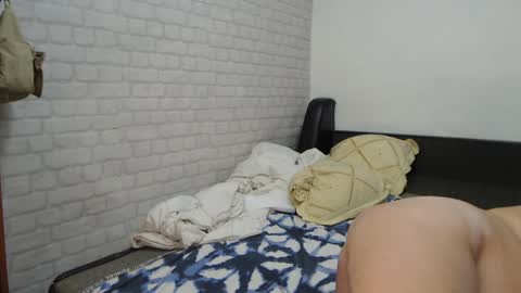 Snapshot of emmasquirt69 chatting on 2, 12, 2024 emmasquirt69 online show from 2, 12, 2024