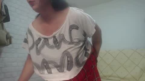 Snapshot of emmasquirt69 chatting on 13, 2, 2025 emmasquirt69 online show from 13, 2, 2025