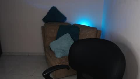 Emily  Independent model online show from 21, 4, 2026