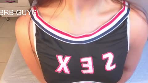 Snapshot of emmi_collins chatting on 6, 10, 2025 emmi_collins online show from 6, 10, 2025