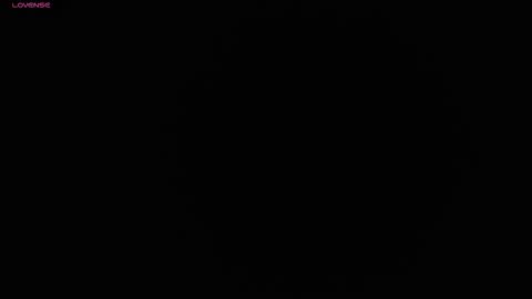 Snapshot of emmi_collins chatting on 19, 12, 2025 emmi_collins online show from 19, 12, 2025