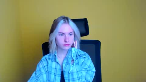 Emmi online show from 10, 9, 2025