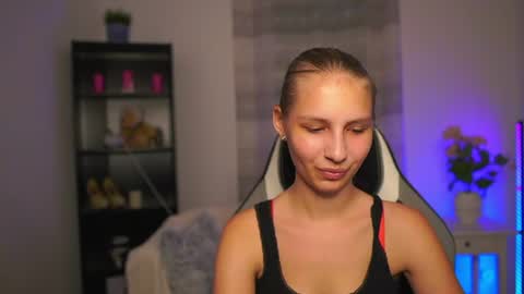 Snapshot of emmie_murray chatting on 27, 6, 2026 Emmie online show from 27, 6, 2026