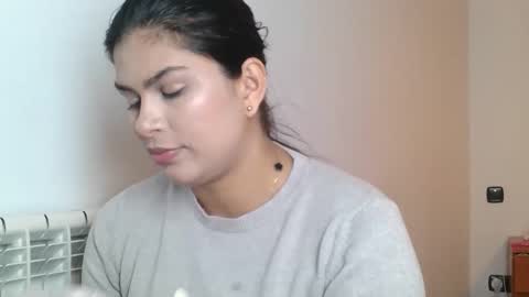 emmie online show from 30, 9, 2025