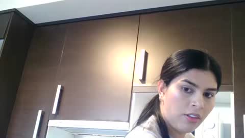 emmie online show from 24, 11, 2025