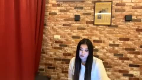 Snapshot of emmieappiah chatting on 8, 10, 2025 Mia online show from 8, 10, 2025