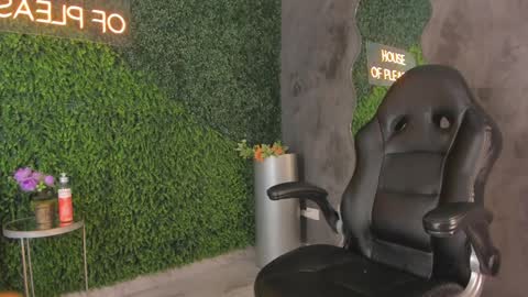 Snapshot of emmiily_z chatting on 28, 1, 2025 Emmiily online show from 28, 1, 2025