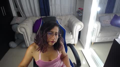 Emmily online show from 7, 12, 2024