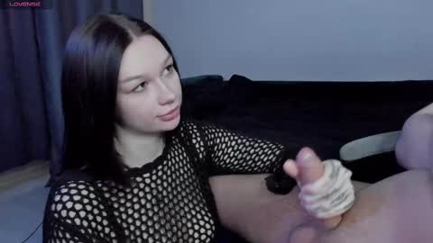 Emily Johny online show from 28, 2, 2025