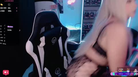 Emmy Ruiz - independent model online show from 7, 3, 2025