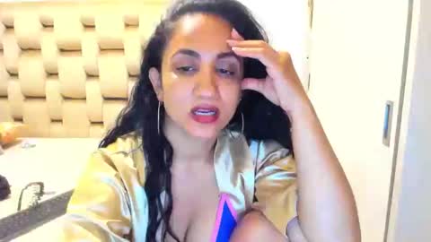 emperatriztapia online show from 17, 5, 2026