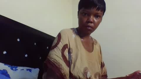 Snapshot of empressvee25 chatting on 6, 4, 2026 empress online show from 6, 4, 2026