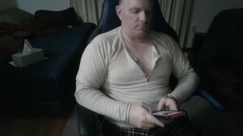 Snapshot of emsguy1 chatting on 1, 4, 2026 Matt online show from 1, 4, 2026