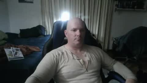Snapshot of emsguy1 chatting on 10, 5, 2026 Matt online show from 10, 5, 2026