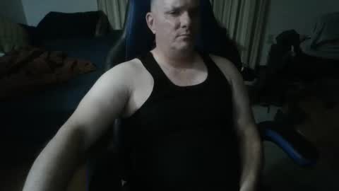 Snapshot of emsguy1 chatting on 18, 5, 2026 Matt online show from 18, 5, 2026
