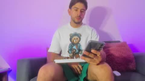 Emy online show from 3, 3, 2025