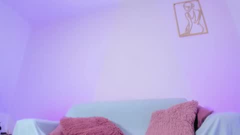 Emy online show from 4, 3, 2025