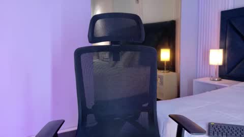 Emy online show from 11, 10, 2025