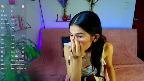 emycarver09 online show from 5, 10, 2025