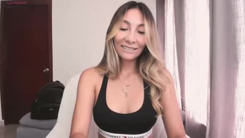 emyconneer online show from 15, 10, 2025