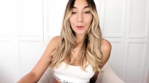 emyconneer online show from 10, 1, 2026