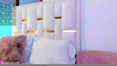 EMYLY  online show from 22, 1, 2025