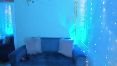 EMYLY  online show from 9, 3, 2025