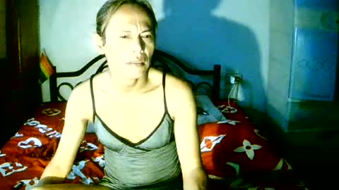 Snapshot of encantadats chatting on 14, 6, 2026 CHUN LY online show from 14, 6, 2026