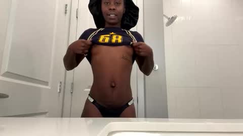 Enchantress online show from 5, 2, 2026