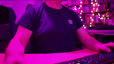 Snapshot of energybra chatting on 28, 6, 2026 uk online show from 28, 6, 2026