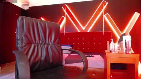 Engel online show from 17, 10, 2025