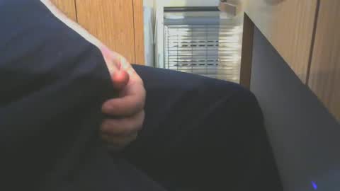 Snapshot of engin_83 chatting on 13, 12, 2025 engin_83 online show from 13, 12, 2025