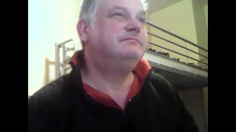 englishguysurrey online show from 3, 12, 2025