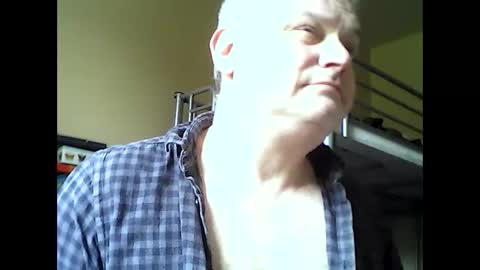 englishguysurrey online show from 19, 5, 2026