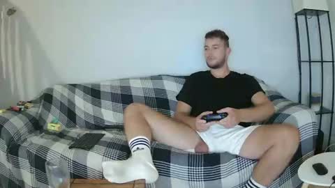 Englishladxxx online show from 23, 6, 2026