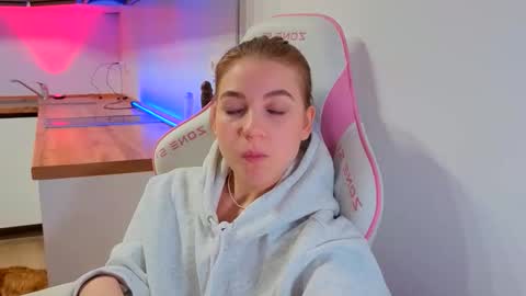 enjoyeverymoment_ online show from 23, 3, 2026