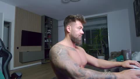 Erik online show from 14, 2, 2025