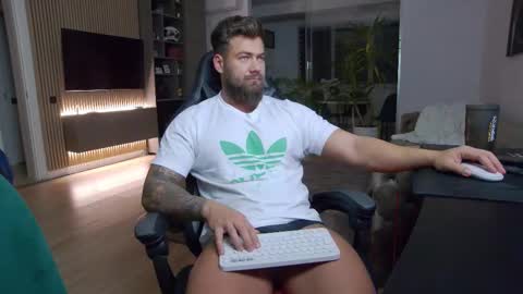 Erik online show from 24, 2, 2025