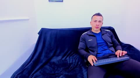 enrique online show from 4, 3, 2025