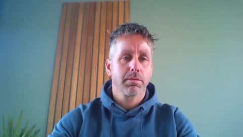 Snapshot of enzoenzo7 chatting on 19, 2, 2025 Enzos Massive Cock online show from 19, 2, 2025