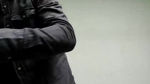 Snapshot of enzoenzo7 chatting on 10, 10, 2025 Enzos Massive Cock online show from 10, 10, 2025