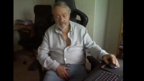 erasmus_d online show from 14, 10, 2025