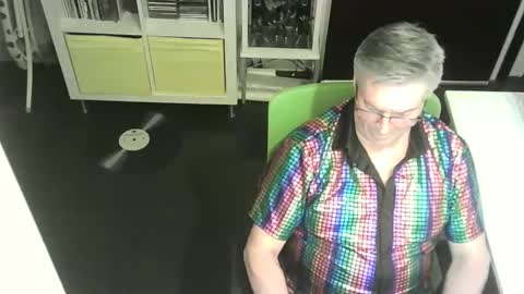 ErBee62 online show from 6, 2, 2025