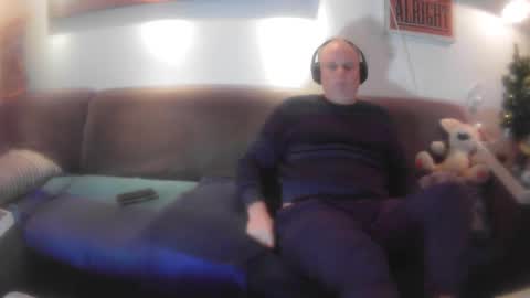 Snapshot of eric204 chatting on 31, 12, 2024 Eric online show from 31, 12, 2024