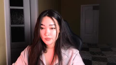 Snapshot of erica_wayne chatting on 5, 1, 2025 Erica Wayne online show from 5, 1, 2025