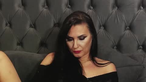 Erica online show from 30, 1, 2025